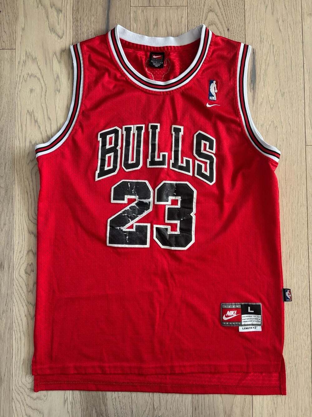 Vintage 90s Nike Chicago Bulls Michael Jordan #23 Red Basketball Jersey